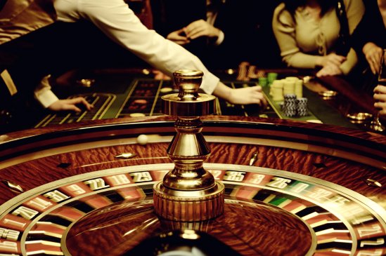 Revolutionize Your casino With These Easy-peasy Tips